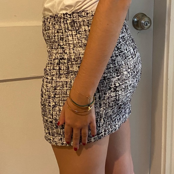 Alice + Olivia Mini Skirt - Picture 7 of 10